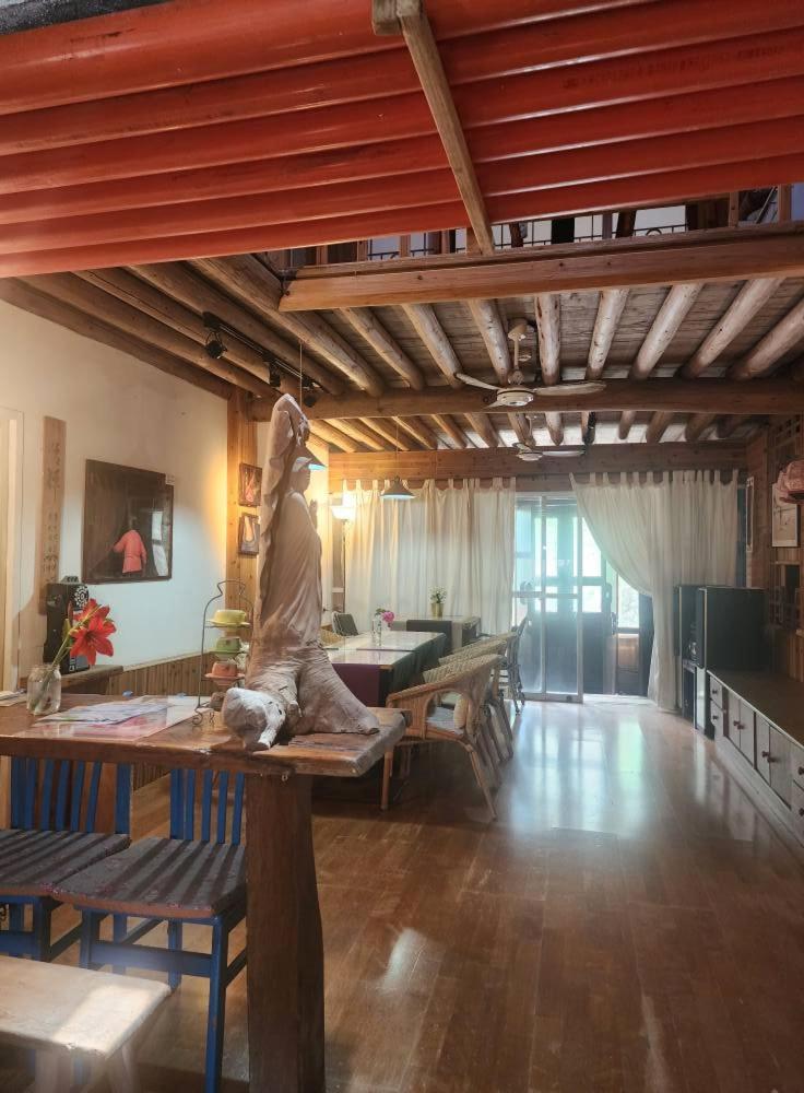Eternal Seaside House 호텔 난간 외부 사진