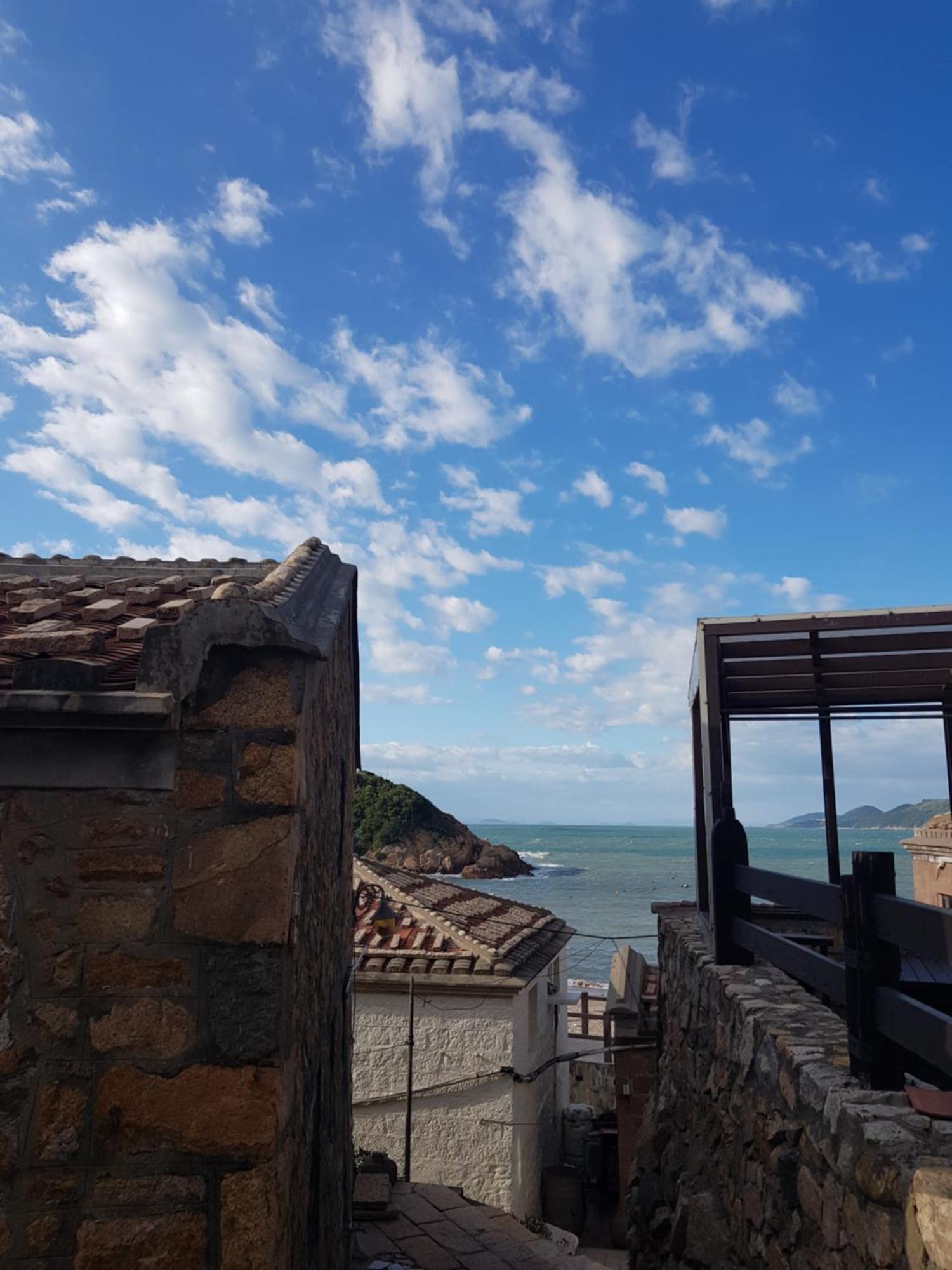 Eternal Seaside House 호텔 난간 외부 사진