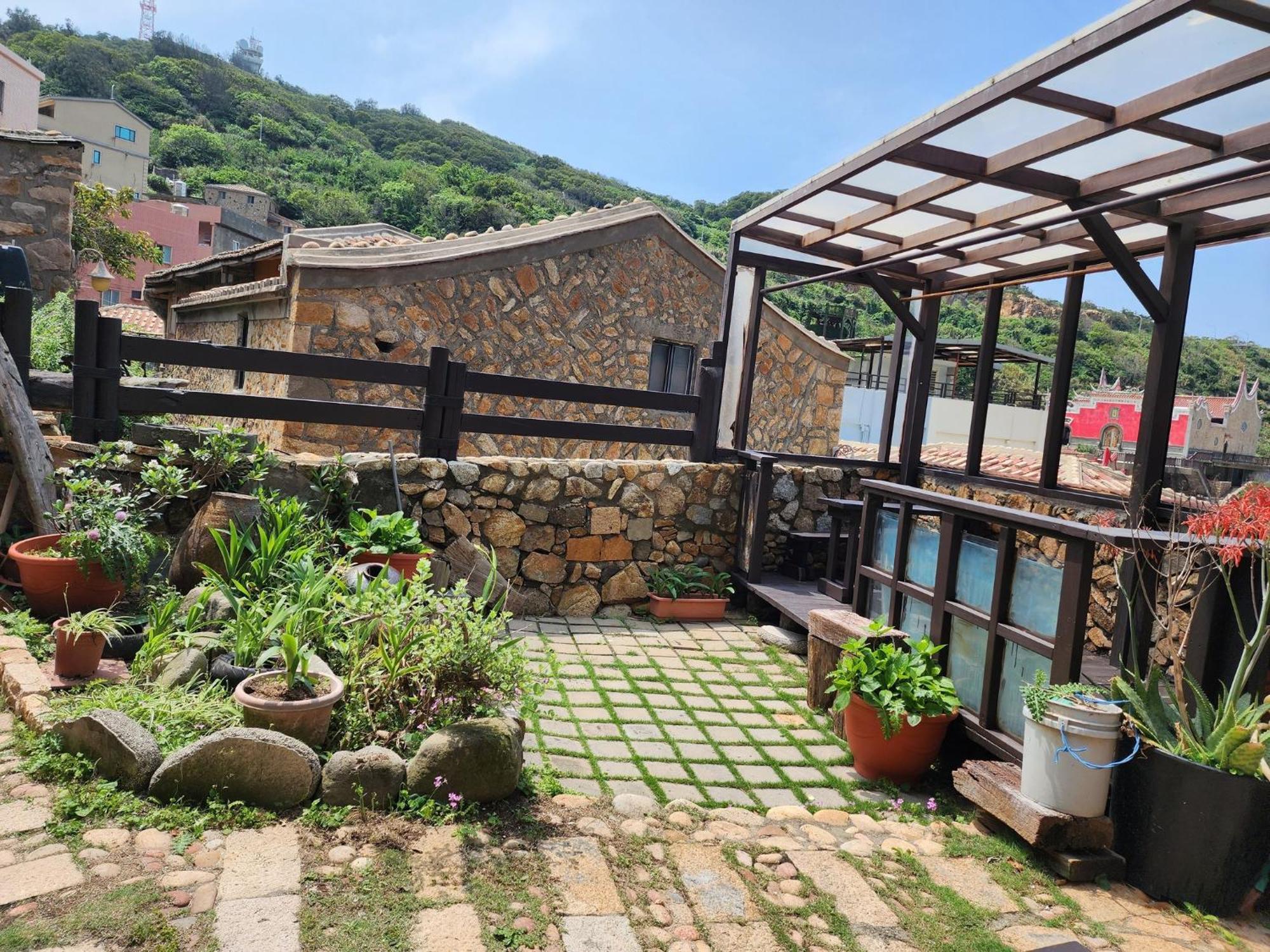Eternal Seaside House 호텔 난간 외부 사진